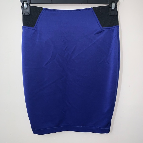 Nicki Minaj | Midi Size Blue Skirt - Picture 6 of 6
